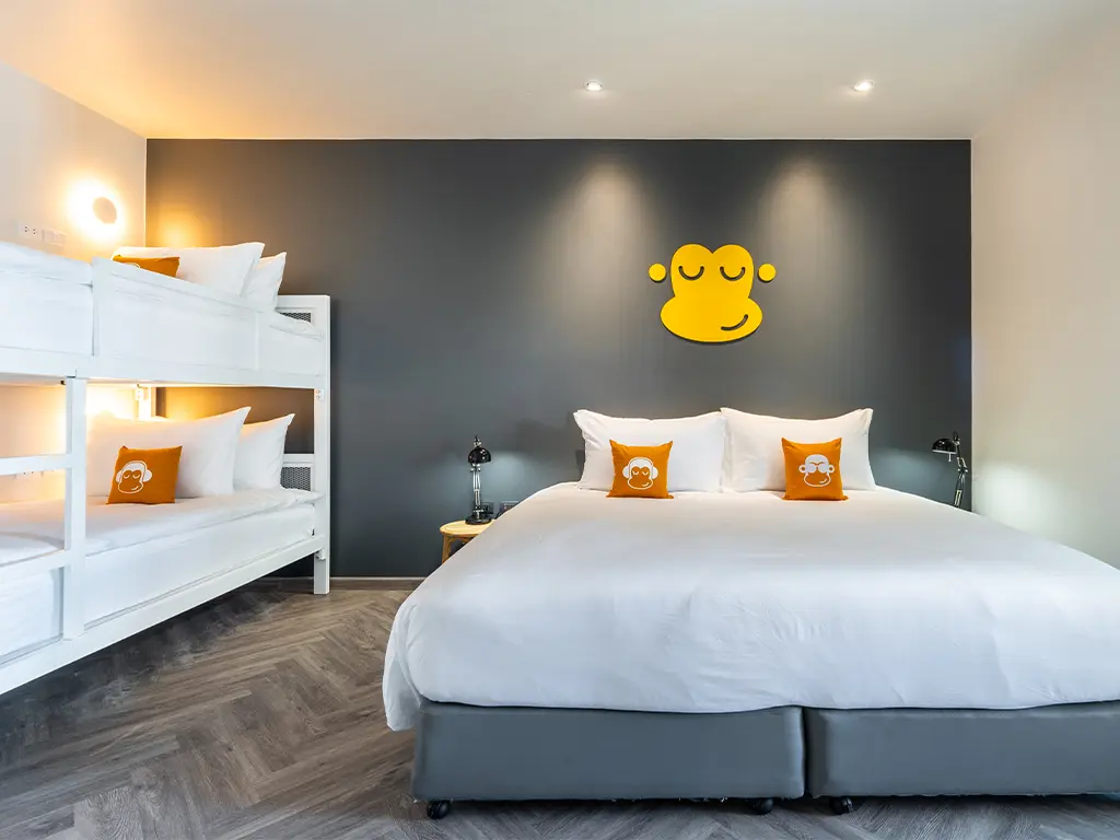 orangutan with bathpod